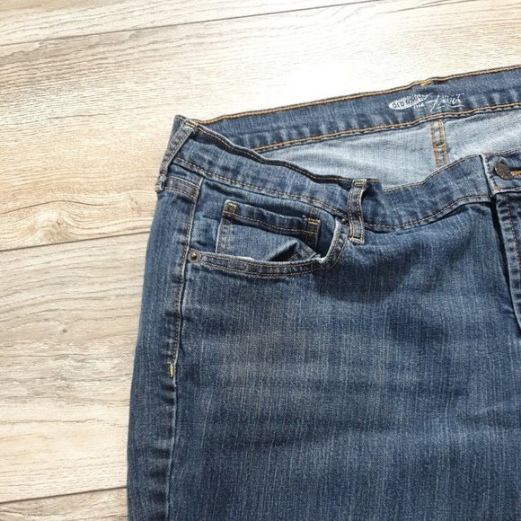 Old Navy Diva Womens Jeans Size 16 Boot Cut Stretch Denim Blue Casual Casual - Picture 6 of 12